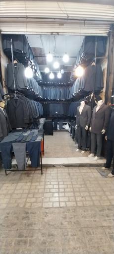 عکس کت و شلوار نیک فرجام