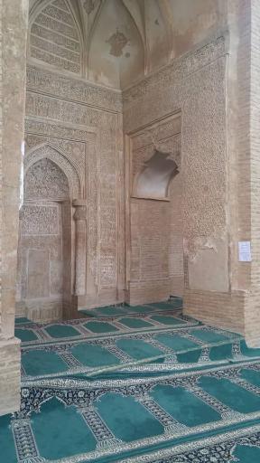 عکس محراب  و شبستان مسجد جامع بسطام 