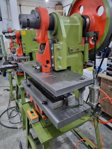 عکس گروه صنعتی حایون