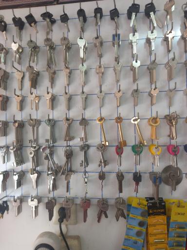 عکس مؤسسه فنی و کلید سازی قرائی