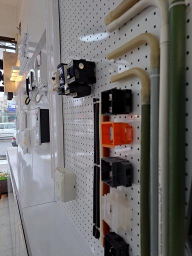 عکس الکتروپارس ـ بورس لوازم برقی