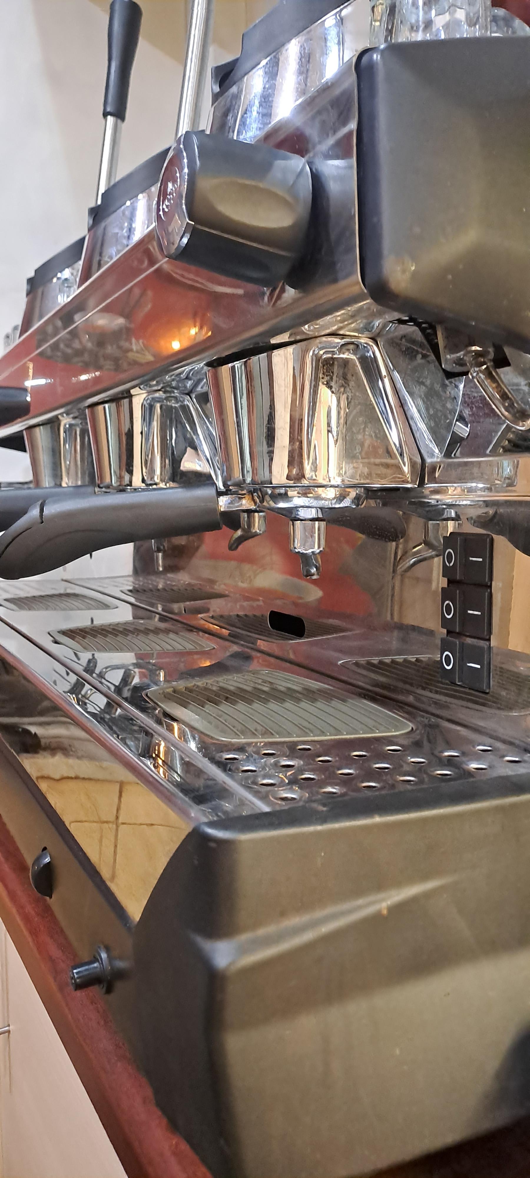 عکس کافه رستوران مردم