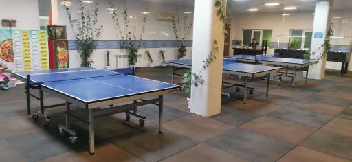 عکس سالن پینگ پنگ کارگران 