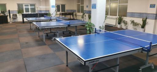 عکس سالن پینگ پنگ کارگران 