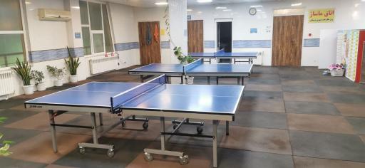 عکس سالن پینگ پنگ کارگران 
