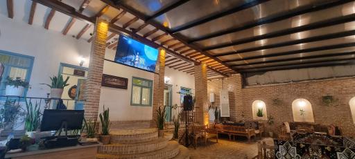 عکس کافه سنتی عمارت اشرف