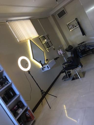 عکس سالن زیبایی جاوید