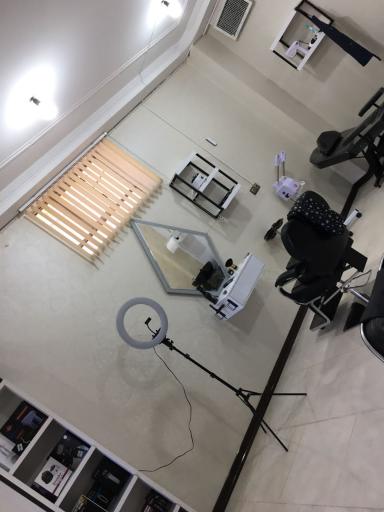 عکس سالن زیبایی جاوید