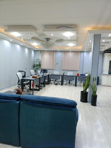 عکس شرکت وام آن