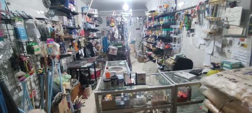 عکس تاسیسات و ابزار فروشی پاسارگاد 