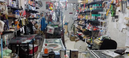 عکس تاسیسات و ابزار فروشی پاسارگاد 