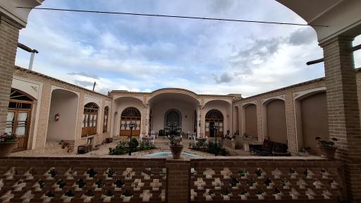 عکس هتل ریحان 