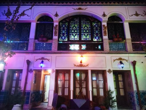 عکس کافی‌شاپ خورشید