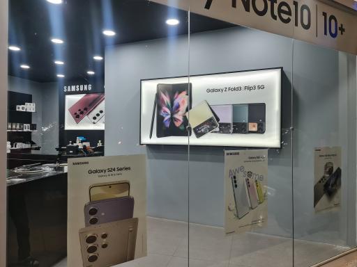 عکس نمایندگی سامسونگ فروشگاه موبایل مهتاب