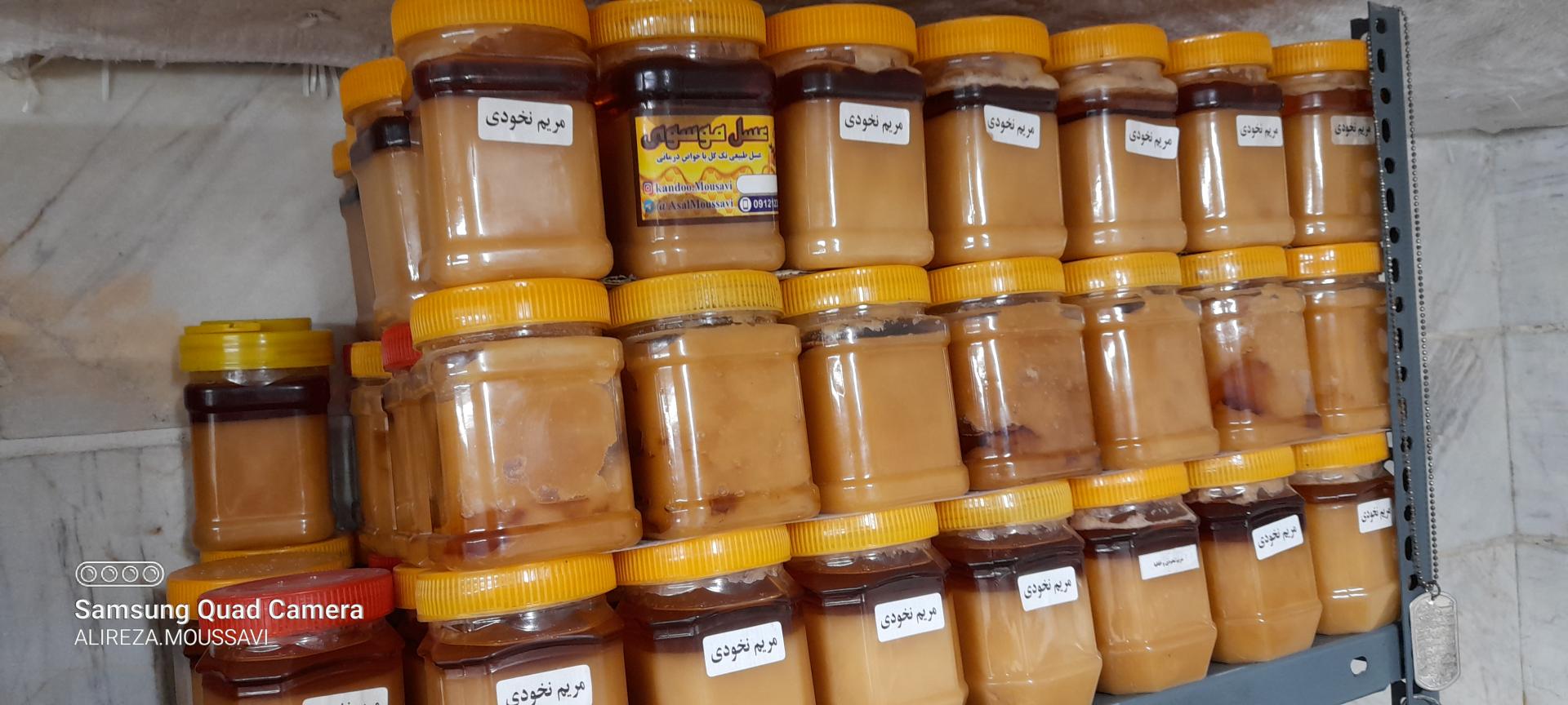 عکس انبار عسل تک‌گل موسوی