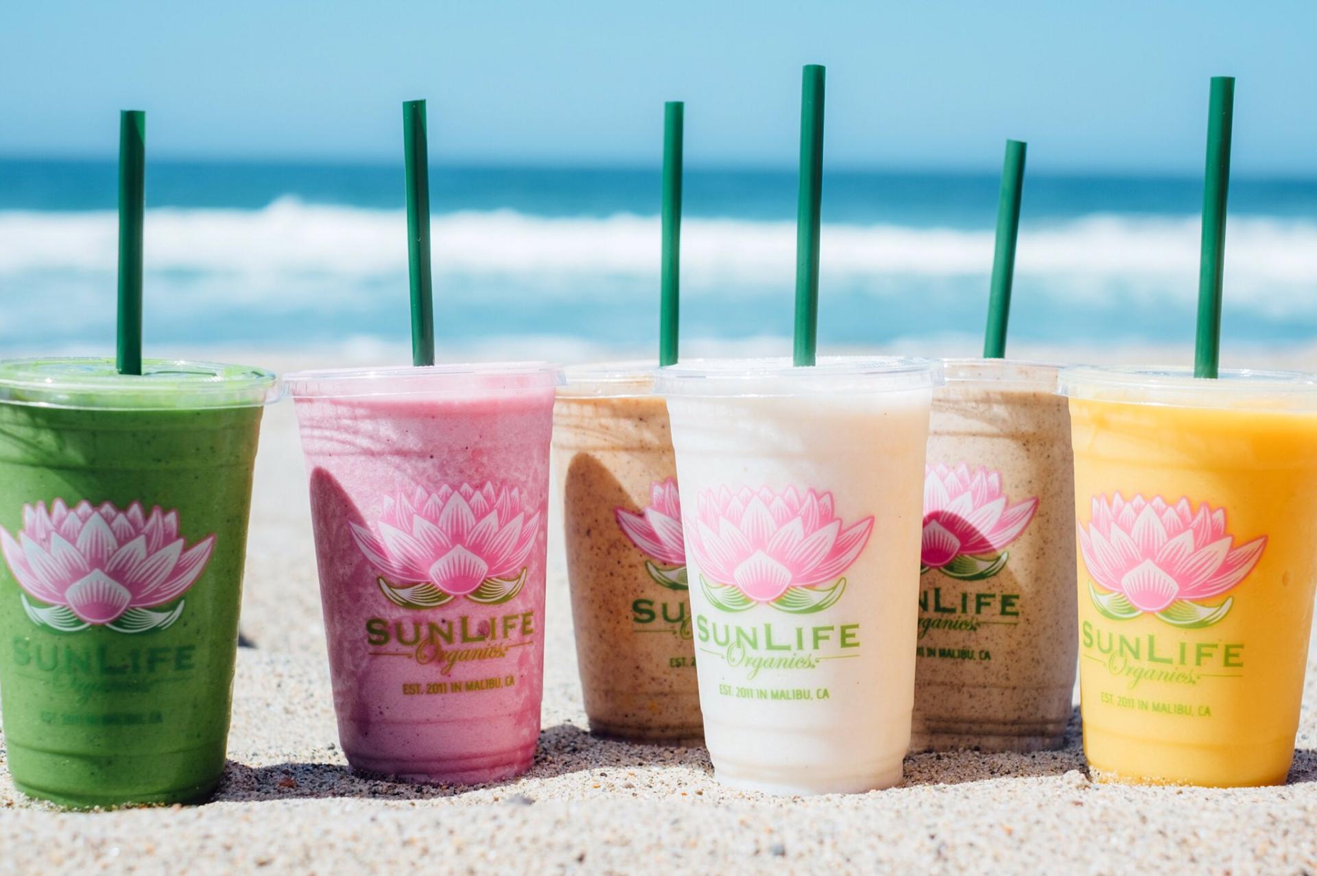 عکس آبمیوه لیتری سانلایف 