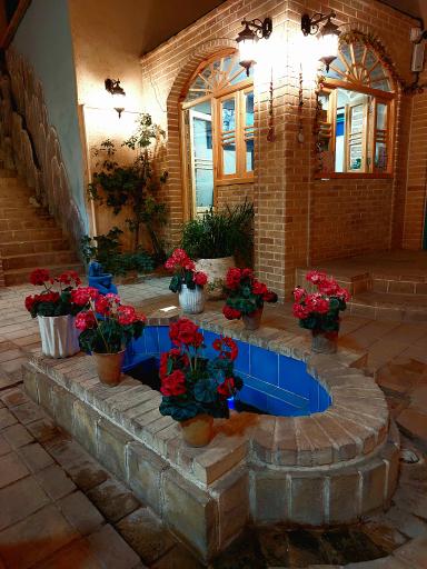 رستوران سنتی شمس العماره 