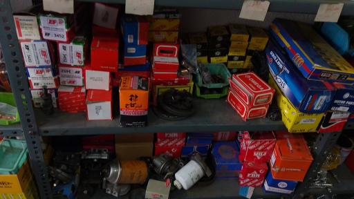 عکس لوازم یدکی تراکتور فرگوسن جواد گنجی