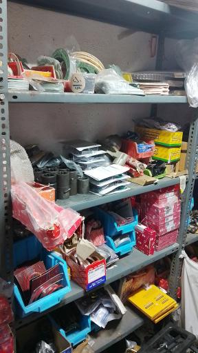 عکس لوازم یدکی تراکتور فرگوسن جواد گنجی