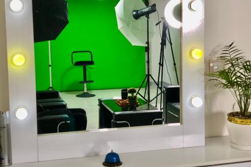 استودیو عکاسی انعکاس