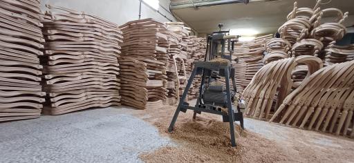 عکس ابزار زنی مبلمان نوبخت