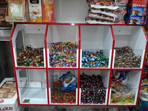 عکس سوپر مارکت بابا حسن