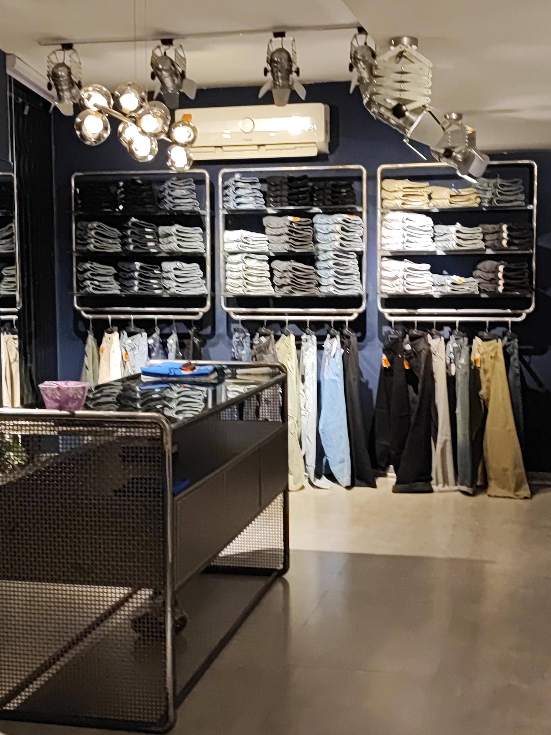 عکس پوشاک پازورا