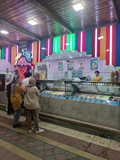 عکس کافه بستنی کاله