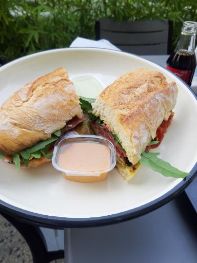 عکس ساندویچ بِربِط