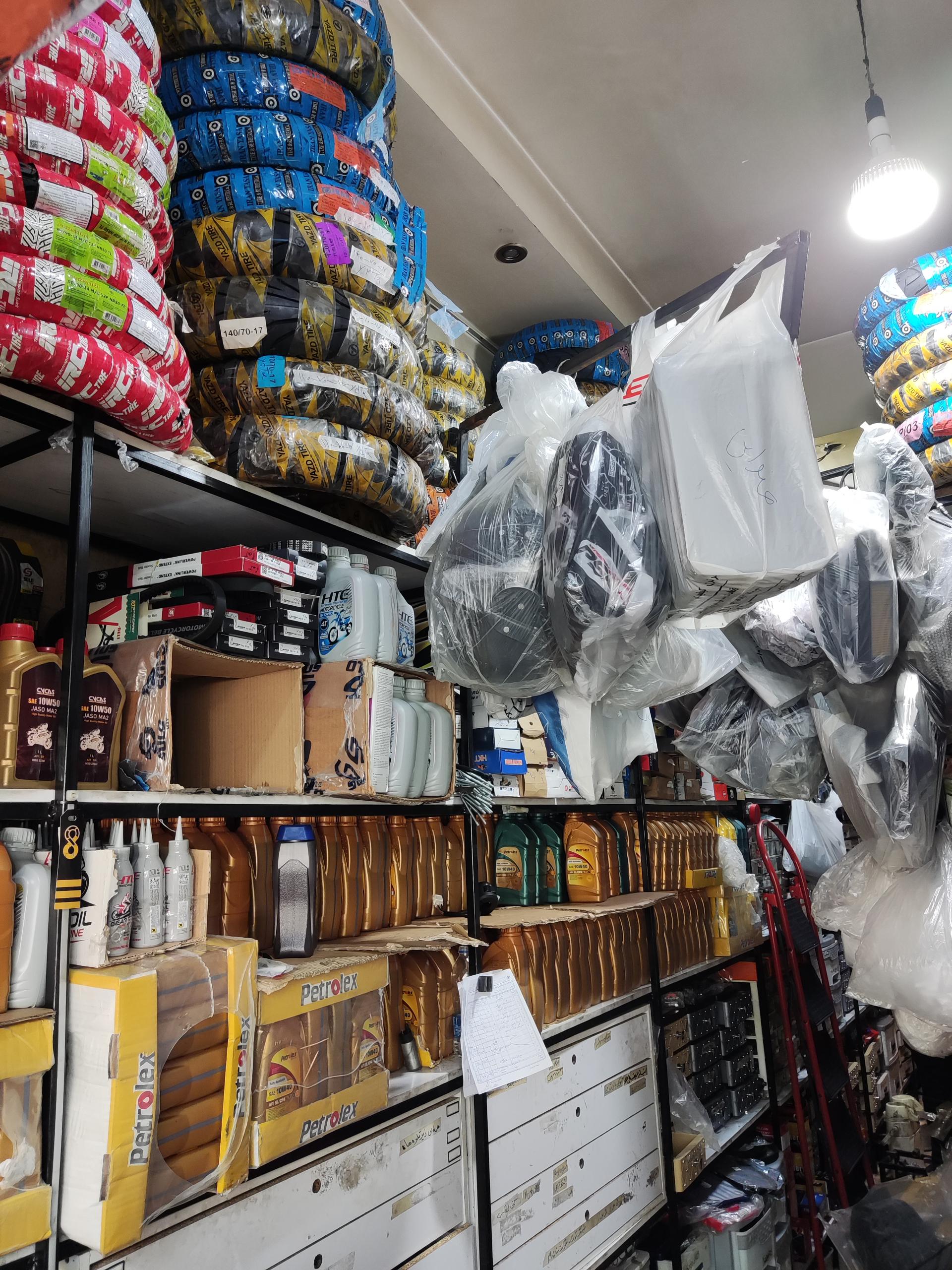 عکس فروشگاه لوازم یدکی موتور مرتضی