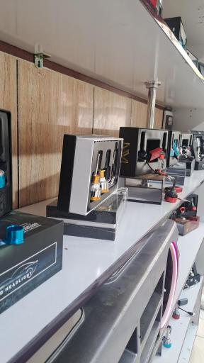 عکس هدلایت مارکت مستر لایت