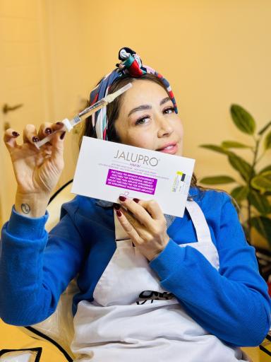 مطب پوست دکتر پونه رضوان