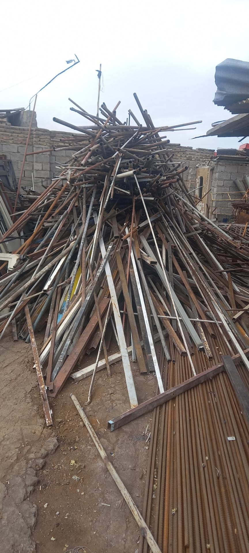 عکس انبار آهن آلات برادران علی زاده