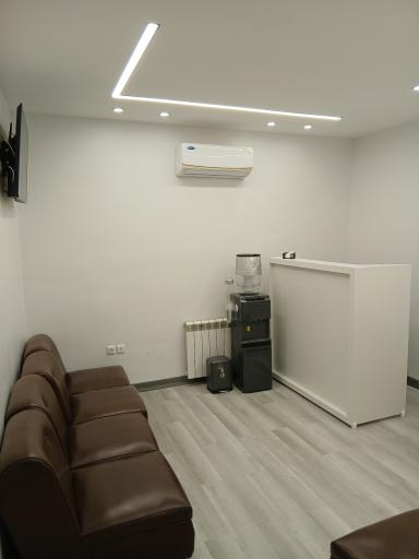 عکس دکتر خشایار خانی زاده متخصص تغذیه و رژیم درمانی