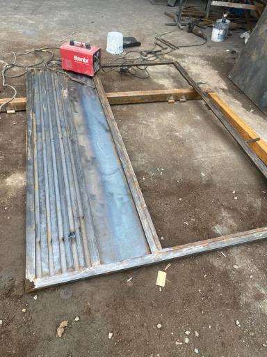 عکس آقای پله و آقای آهن