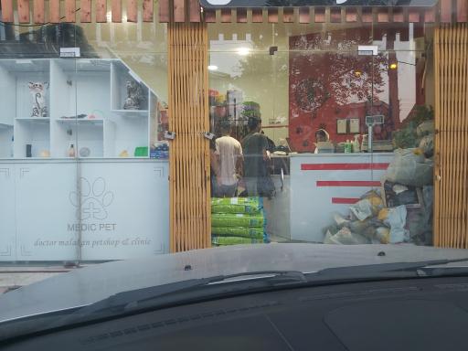 عکس کلینیک دامپزشکی دکتر ملکان