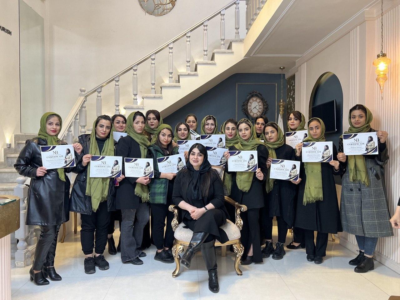 عکس آموزشگاه تخصصی مو ناهید بزمی