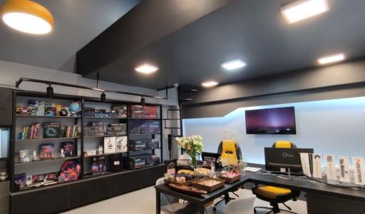 مرکز نجوم لونا