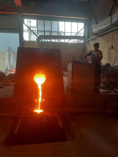 عکس ذوب فلزات کرمی