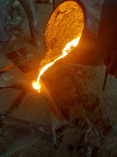 عکس ذوب فلزات کرمی