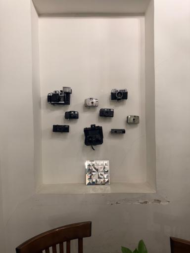 رستوران خانه گلسرخی 