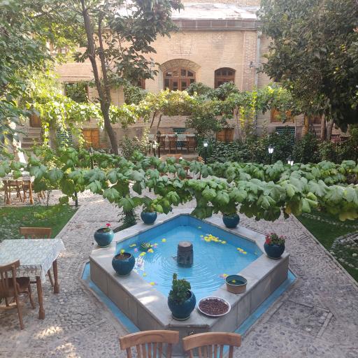 عکس کافه زعیم