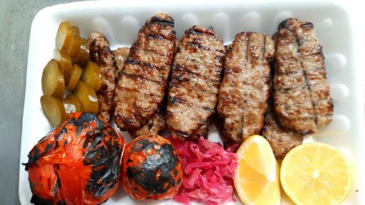 عکس غذای بیرون بر حسین زاده