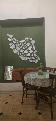 کافه رستوران خانه گلسرخی