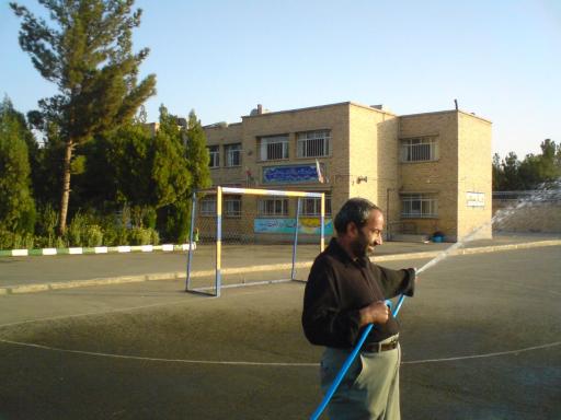 عکس دبیرستان پسرانه شاهد کاشان