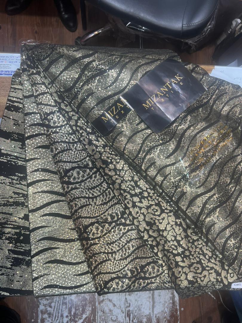 عکس پارچه سرای نسترن 