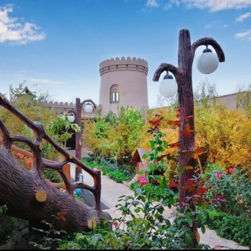 عکس باغ لواسون میبد