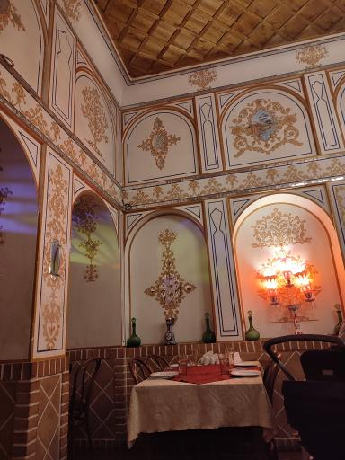 عکس رستوران سنتی ترنج