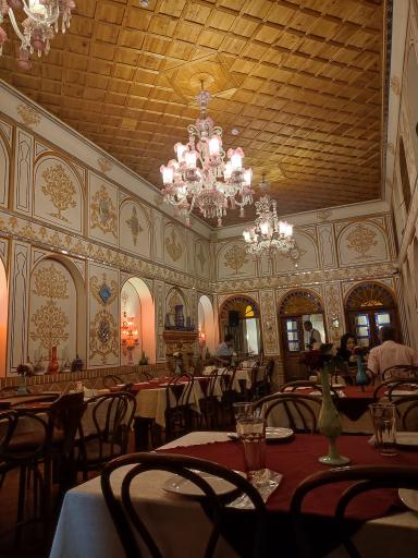 عکس رستوران سنتی ترنج