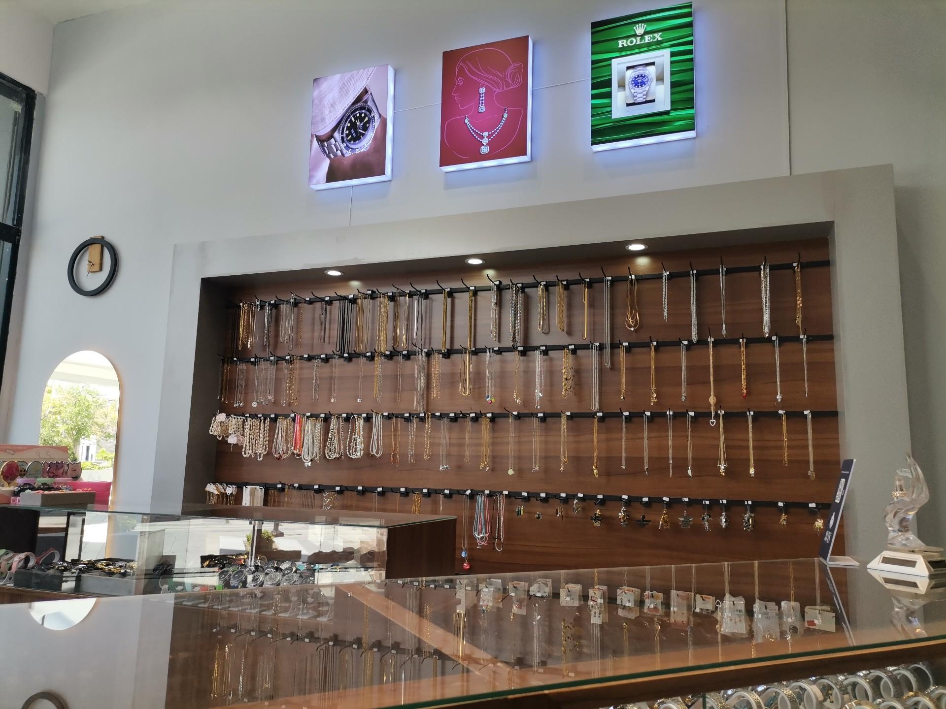 عکس ساعت و بدلیجات اوین